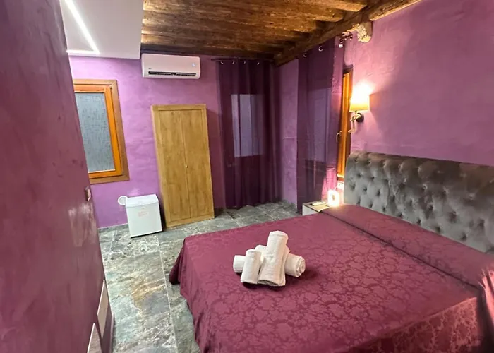 招待所 Rainbow Biennale