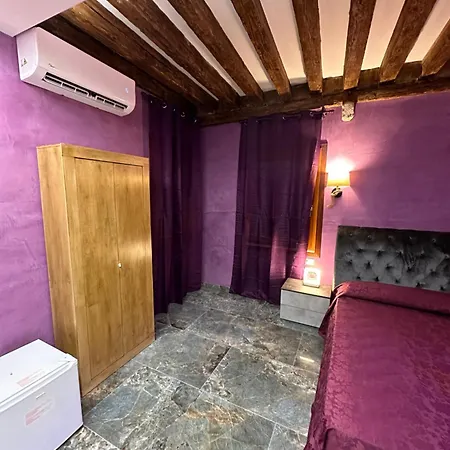 Rainbow Biennale Pensionat