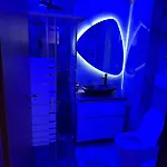 Rainbow Biennale بيت ضيافة 3*