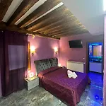 بيت ضيافة Rainbow Biennale 3*